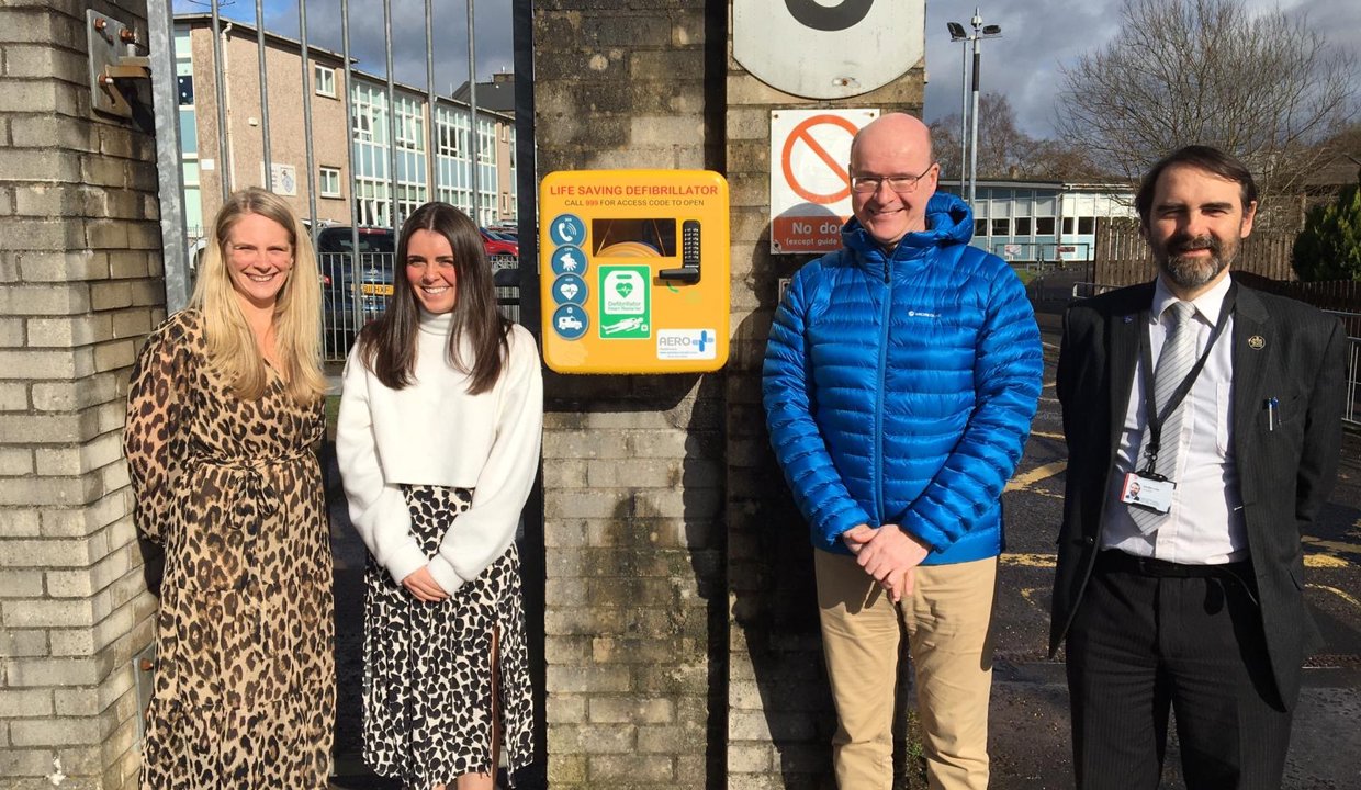 Miss Mandy Thompson, Head Teacher, Castlehill Primary School, Megan Thompson, Dentistry Student, former pupil of Castlehill PS and fundraiser, Councillor Duncan Cumming, Ward 2 Bearsden North and Council Leader Councillor Gordan Low.