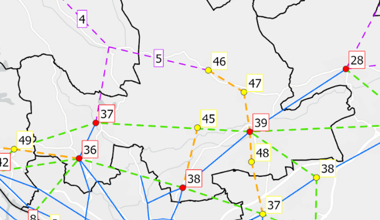 The map focuses on the proposed regional active travel links in East Dunbartonshire