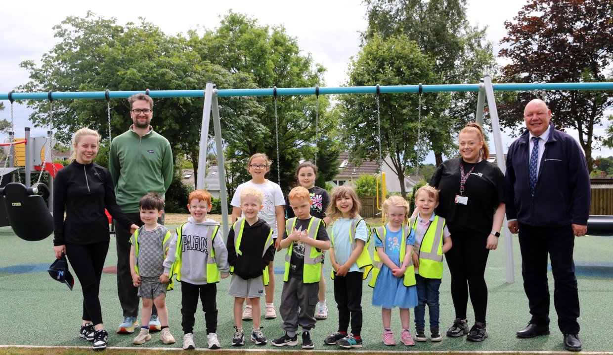 Councillor Paul Ferretti – Convener of the Council’s Place, Neighbourhood and Corporate Assets Committee - officially opened Keystone Playpark along with local children from Oakburn Early Years Centre.